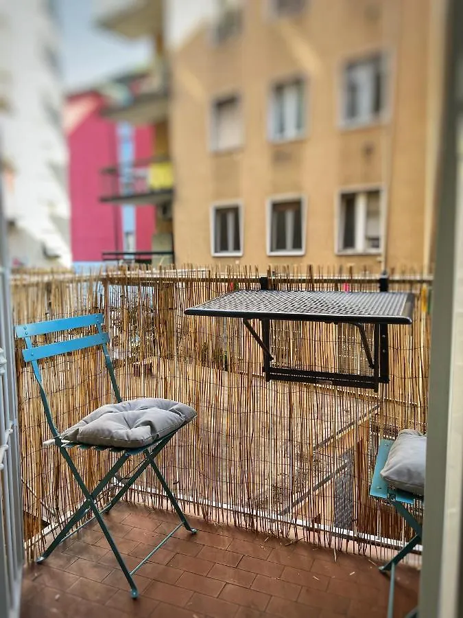 La Dolce Vita - Navigli Milano 0*,